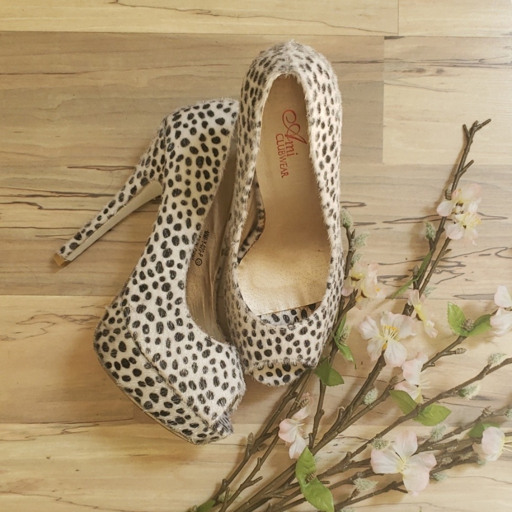 Spotted Pumps